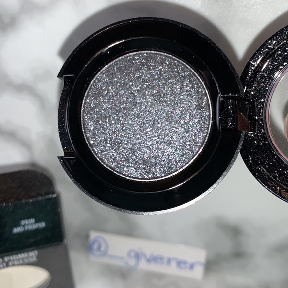 Prim And Proper Pressed Pigments Eyeshadow Heirloom Mix Collection MAC - Picture 5 of 16